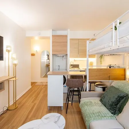 Amazing Stylish Studio, Well Located Near Metro, Bastille Neighborhood Appartamento Parigi