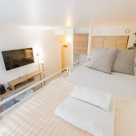 Amazing Stylish Studio, Well Located Near Metro, Bastille Neighborhood Appartamento *